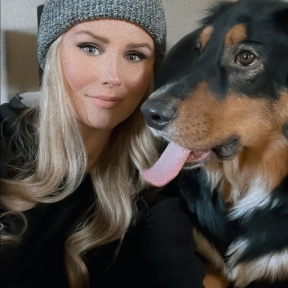 Meet your Posher, Haley - Picture 1 of 1